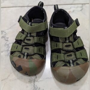 Keen Newport H2 - Toddler Camo Sandals/ Water Shoes